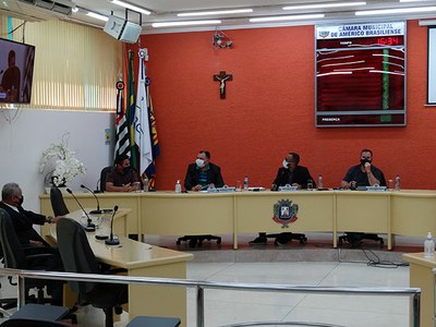 Vice-prefeito e vereadores durante Audiência Pública. (Imagem: Denílson Lopes de Andrade)