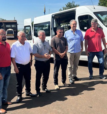 Menininho, vereador Cidão Mineiro, prefeito Dirceu Pano, Luzimar Baianinho, deputado Zarattini e o ex-vereador Alemão