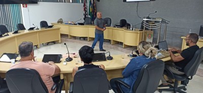 Vista parcial da palestra de capacitação. (Imagem: Denílson Lopes