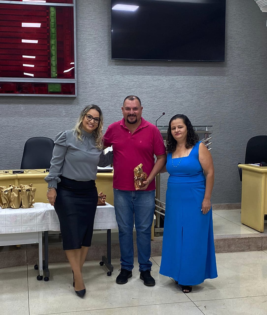 Entrega da certidão de Regularização Fundiária aos moradores da Vila Isolabela através do REURB – foto 01