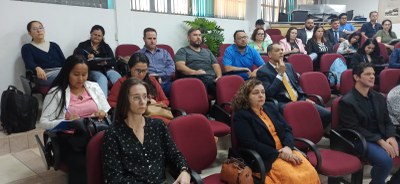 Palestra sobre o Direito dos Autistas é realizada na Câmara Municipal de Américo Brasiliense