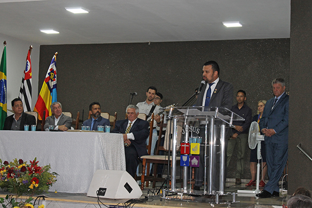 Pastor Zezinho recebe Título de Cidadão Ameriliense